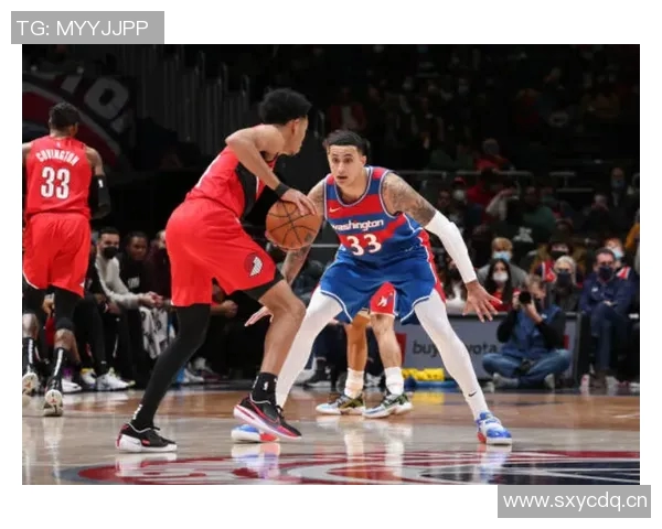 安芬尼西蒙斯谈球员身份对观看比赛的影响与感悟